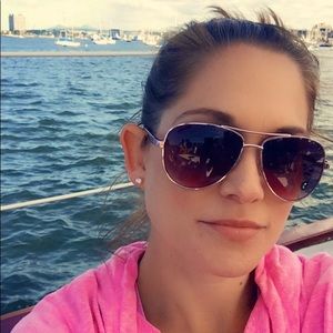 Meet your Posher, Tina